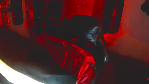 Snapshot of darkness_prince_x chatting on 11-20-25, 09:31 online show from 11-20-25, 09:31