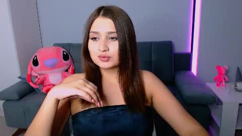 Amelie online show from 06-08-26, 04:07