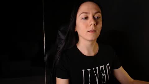 Snapshot of darkspark_ chatting on 10-27-25, 08:18 darkspark_ online show from 10-27-25, 08:18