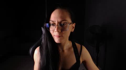 Snapshot of darkspark_ chatting on 11-21-25, 01:32 darkspark_ online show from 11-21-25, 01:32