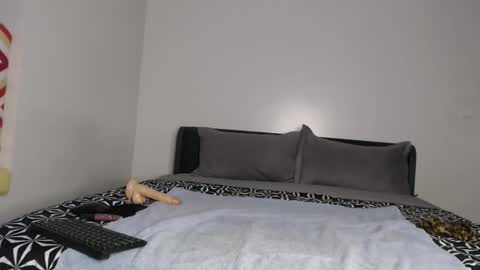 darktanqueen online show from 12-21-25, 04:52