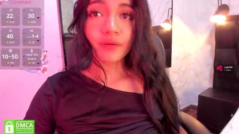 Snapshot of darky_doll chatting on 05-22-26, 11:32 Darky Doll online show from 05-22-26, 11:32