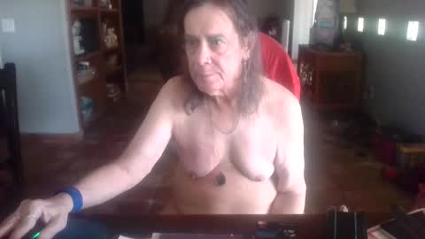 Snapshot of darla_darling1222101 chatting on 03-02-26, 12:13 darla_darling1222101 online show from 03-02-26, 12:13