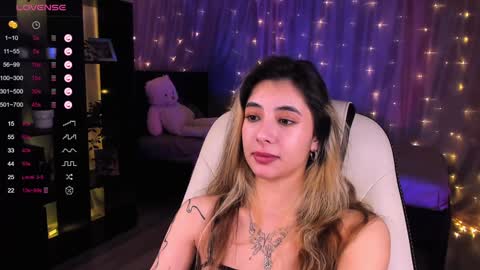 Snapshot of darlabelle chatting on 12-08-24, 07:58 Belle online show from 12-08-24, 07:58