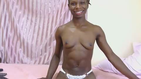 Snapshot of darling_dee chatting on 01-15-26, 01:05 darling_dee online show from 01-15-26, 01:05