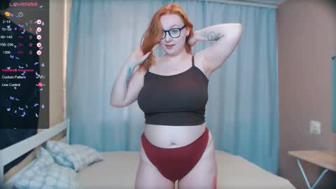 Snapshot of darling_eva chatting on 09-27-25, 02:27 Eve online show from 09-27-25, 02:27