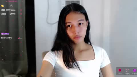 Snapshot of darling_sweetheartxx chatting on 09-08-25, 03:22 YOUR ATHENA online show from 09-08-25, 03:22