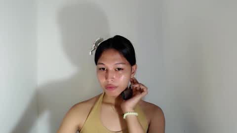 Snapshot of darling_sweetheartxx chatting on 11-10-25, 05:45 YOUR ATHENA online show from 11-10-25, 05:45