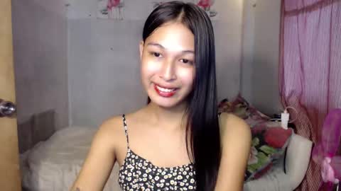Snapshot of darling_sweetheartxx chatting on 12-03-25, 02:41 YOUR ATHENA online show from 12-03-25, 02:41