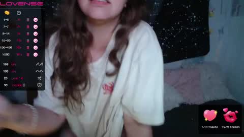 darling_tony18 online show from 07-03-26, 04:57