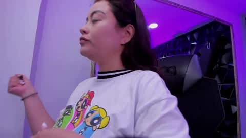 Darling online show from 04-01-26, 01:23