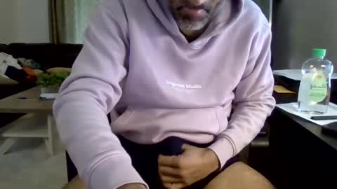 darryl43321 online show from 03-04-25, 06:07