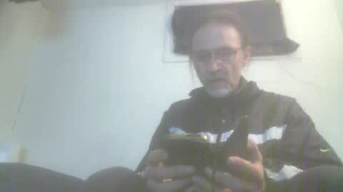Snapshot of darryls412556 chatting on 03-28-26, 12:05 darryls412556 online show from 03-28-26, 12:05