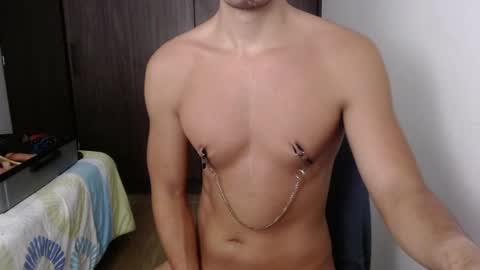 Snapshot of dave02_ chatting on 01-09-25, 10:52 David online show from 01-09-25, 10:52