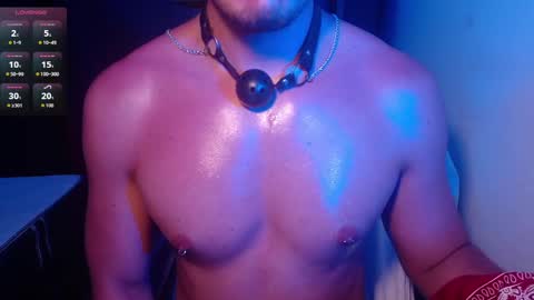 Snapshot of dave02_ chatting on 09-18-25, 02:35 David online show from 09-18-25, 02:35