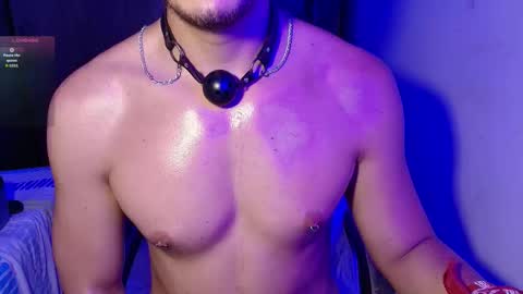 Snapshot of dave02_ chatting on 09-29-25, 08:46 David online show from 09-29-25, 08:46