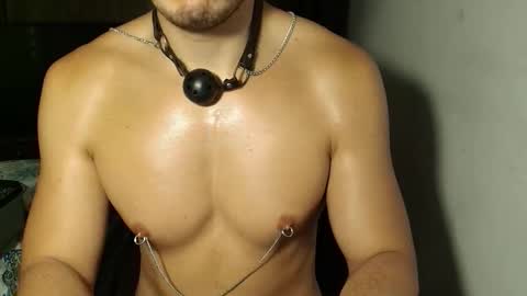 Snapshot of dave02_ chatting on 10-12-25, 02:16 David online show from 10-12-25, 02:16