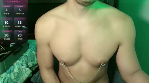 Snapshot of dave02_ chatting on 10-13-25, 04:01 David online show from 10-13-25, 04:01