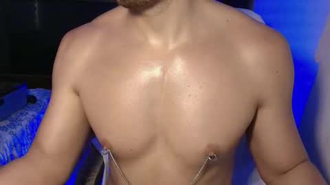 Snapshot of dave02_ chatting on 10-20-25, 04:07 David online show from 10-20-25, 04:07