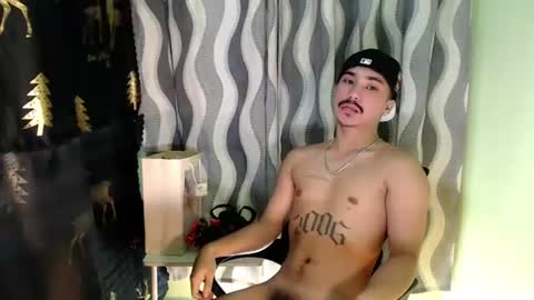 Snapshot of dave_cummers chatting on 06-14-26, 02:35 DAVE online show from 06-14-26, 02:35