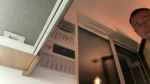 DaveAndBen online show from 06-12-26, 09:25