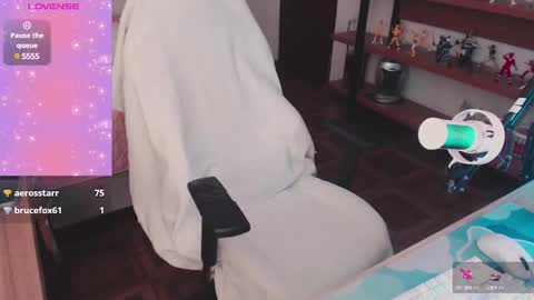 Snapshot of daveangelboy chatting on 01-05-25, 01:56 Your boy online show from 01-05-25, 01:56