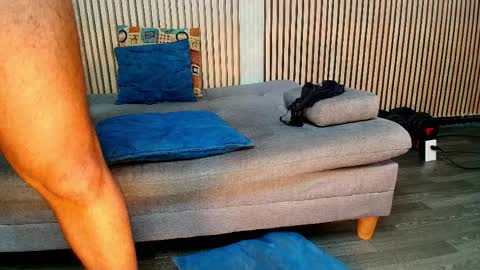 Dave online show from 04-07-26, 01:44