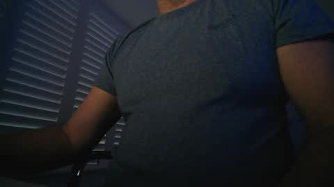 davesu12345 online show from 02-10-26, 07:23