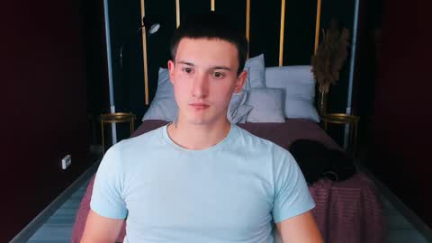 Snapshot of david__diamond chatting on 09-15-25, 08:53 David online show from 09-15-25, 08:53