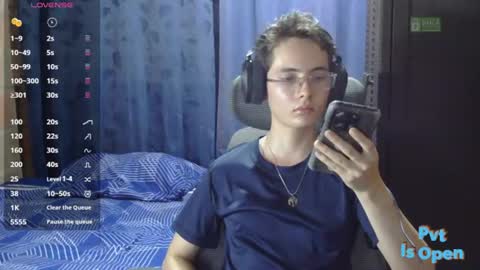 ProgrammerBoy online show from 07-07-26, 05:39