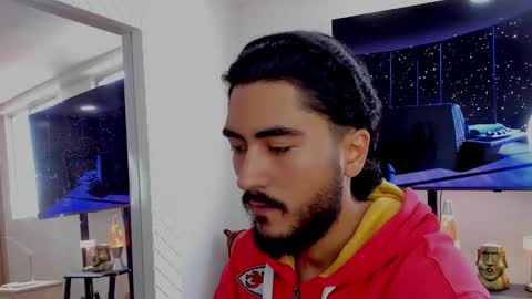 Hey im David that loves to explore and speak their fantasies. Very open talktative and nice. Feel free to chat with me online show from 02-17-25, 02:37