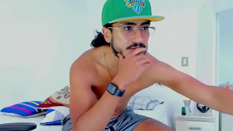 Hey im David that loves to explore and speak their fantasies. Very open talktative and nice. Feel free to chat with me online show from 12-17-25, 01:06