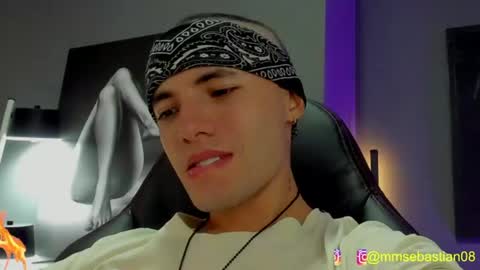 Snapshot of david_jons7 chatting on 07-05-26, 02:07 David Jons online show from 07-05-26, 02:07
