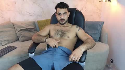 Snapshot of david_oliveira chatting on 01-13-25, 01:28 JF oliveira online show from 01-13-25, 01:28