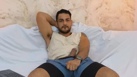 Snapshot of david_oliveira chatting on 02-11-25, 01:30 JF oliveira online show from 02-11-25, 01:30