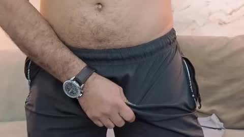 Snapshot of david_oliveira chatting on 10-03-25, 01:30 JF oliveira online show from 10-03-25, 01:30