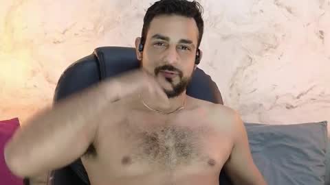 Snapshot of david_oliveira chatting on 10-06-25, 01:19 JF oliveira online show from 10-06-25, 01:19