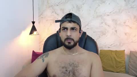 Snapshot of david_oliveira chatting on 10-20-25, 12:49 JF oliveira online show from 10-20-25, 12:49