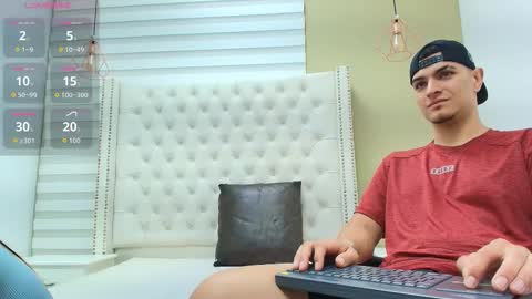 david_victoriaa online show from 02-10-26, 01:04