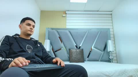 Snapshot of david_victoriaa chatting on 05-04-26, 12:56 david_victoriaa online show from 05-04-26, 12:56