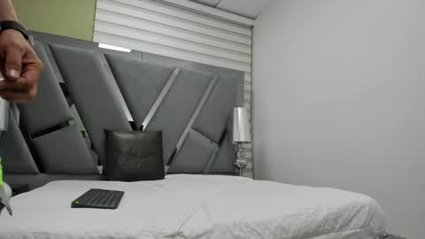 Snapshot of david_victoriaa chatting on 05-27-26, 01:08 david_victoriaa online show from 05-27-26, 01:08