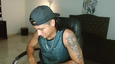 Snapshot of davidbless chatting on 09-11-25, 11:05 David Bless online show from 09-11-25, 11:05