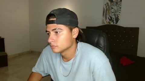 Snapshot of davidbless chatting on 09-29-25, 12:05 David Bless online show from 09-29-25, 12:05