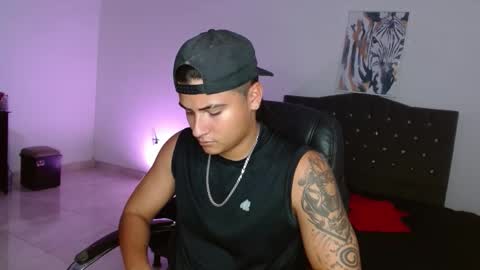 Snapshot of davidbless chatting on 10-14-25, 01:50 David Bless online show from 10-14-25, 01:50