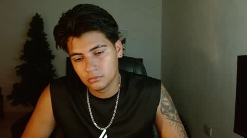 Snapshot of davidbless chatting on 05-20-26, 12:17 David Bless online show from 05-20-26, 12:17