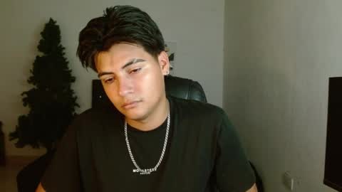 Snapshot of davidbless chatting on 05-21-26, 12:28 David Bless online show from 05-21-26, 12:28
