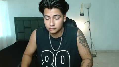 Snapshot of davidbless chatting on 06-14-26, 03:47 David Bless online show from 06-14-26, 03:47