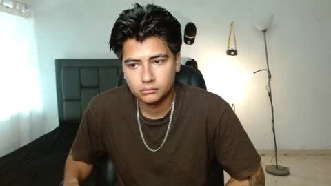Snapshot of davidbless chatting on 06-22-26, 04:04 David Bless online show from 06-22-26, 04:04