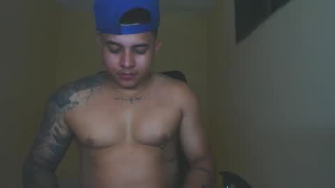 Snapshot of davidlenonn_ chatting on 12-05-25, 07:50 Lennon online show from 12-05-25, 07:50