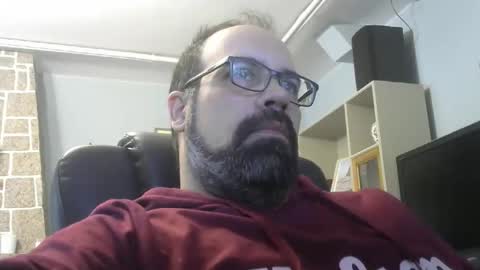 Snapshot of davidmax245 chatting on 05-20-26, 10:43 davidmax245 online show from 05-20-26, 10:43